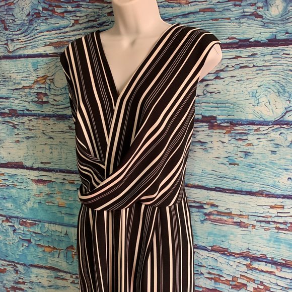 Le Chateau Striped Sleeveless Jumpsuit - Picture 10 of 10